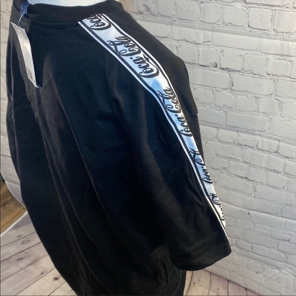 H&M Coca Cola T-shirt - Picture 3 of 4